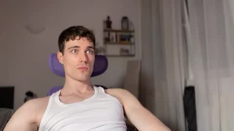 Snapshot of hornytwunk01 chatting on December 4, 2025, 1:20 pm hornytwunk01 online show from December 4, 2025, 1:20 pm