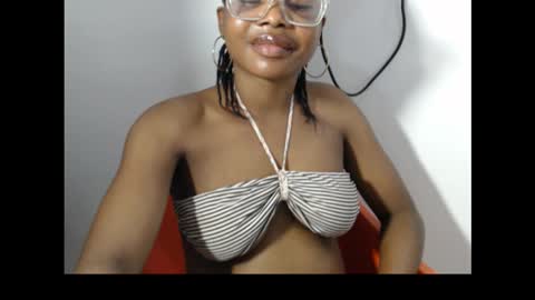 hornyxbum online show from February 6, 2026, 10:46 pm