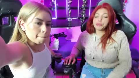 hornyy mom online show from December 24, 2024, 1:17 pm
