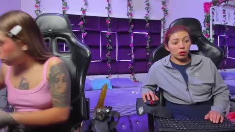 hornyy mom online show from September 30, 2025, 2:11 pm