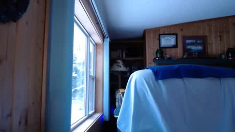 horsebigballs online show from February 4, 2025, 10:34 pm