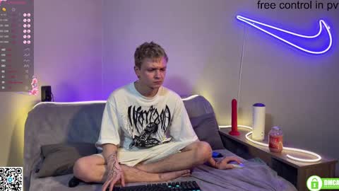 Snapshot of horzy_forz chatting on March 9, 2025, 5:49 pm Horzy online show from March 9, 2025, 5:49 pm