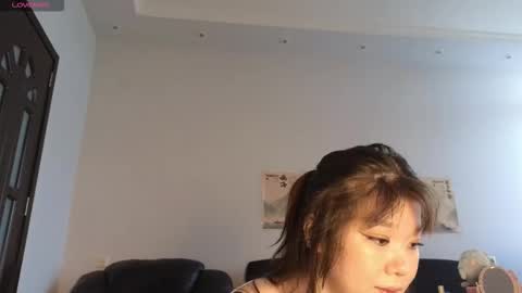 hosina_sayeri online show from March 3, 2026, 11:05 am