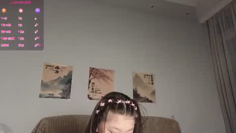 hosina_sayeri online show from June 27, 2026, 8:03 pm