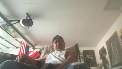 hoss43040 online show from September 9, 2025, 10:42 pm