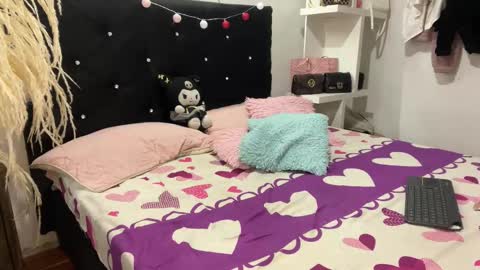 Snapshot of hot2gether69 chatting on March 5, 2026, 1:12 am hot2gether69 online show from March 5, 2026, 1:12 am