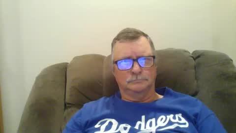 Snapshot of hot4tightholes chatting on December 18, 2024, 6:14 pm hot4tightholes online show from December 18, 2024, 6:14 pm