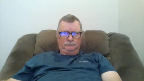 Snapshot of hot4tightholes chatting on February 19, 2025, 5:06 pm hot4tightholes online show from February 19, 2025, 5:06 pm