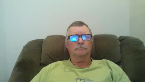 Snapshot of hot4tightholes chatting on February 26, 2025, 2:25 pm hot4tightholes online show from February 26, 2025, 2:25 pm