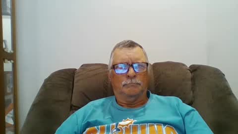 Snapshot of hot4tightholes chatting on October 2, 2025, 1:18 pm hot4tightholes online show from October 2, 2025, 1:18 pm