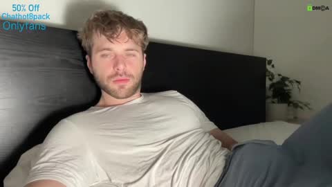 Edward aka Wolf online show from December 12, 2024, 9:04 pm