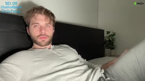 Edward aka Wolf online show from December 22, 2024, 9:31 pm