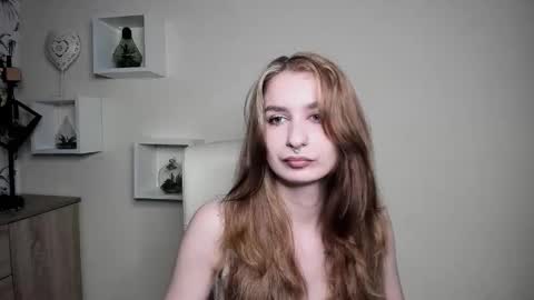 Snapshot of hot_1nina chatting on October 13, 2025, 5:51 am NINA online show from October 13, 2025, 5:51 am