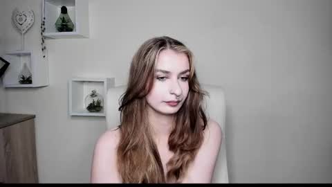 Snapshot of hot_1nina chatting on October 23, 2025, 6:56 am NINA online show from October 23, 2025, 6:56 am