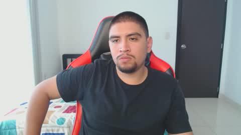 Snapshot of hot__husbands chatting on February 24, 2025, 6:58 pm hot__husbands online show from February 24, 2025, 6:58 pm