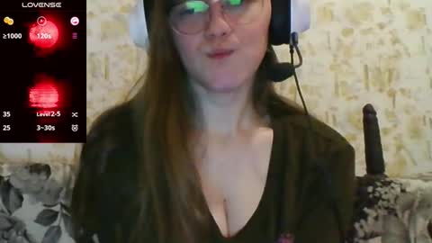 Mia online show from February 5, 2026, 7:02 am