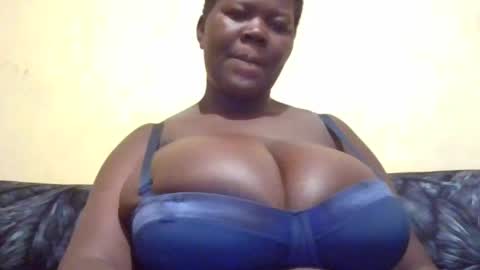 Snapshot of hot_alynn chatting on July 18, 2026, 9:40 pm ALLYN online show from July 18, 2026, 9:40 pm