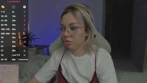   online show from September 21, 2025, 4:19 pm