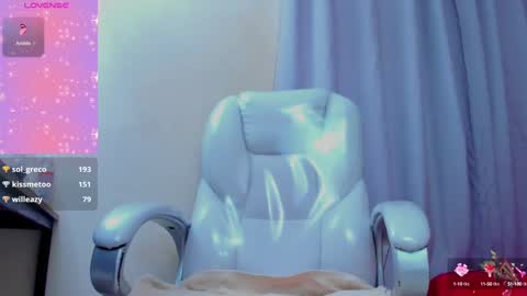 Snapshot of hot_beauty__ chatting on January 29, 2025, 10:48 am VALENTINA online show from January 29, 2025, 10:48 am