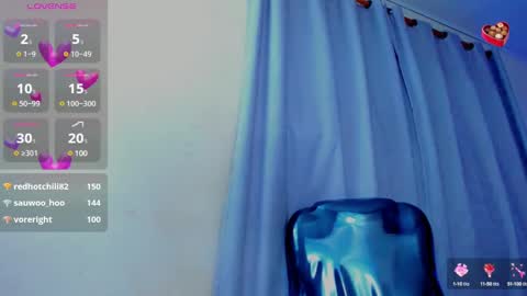 Snapshot of hot_beauty__ chatting on February 25, 2025, 8:58 am VALENTINA online show from February 25, 2025, 8:58 am