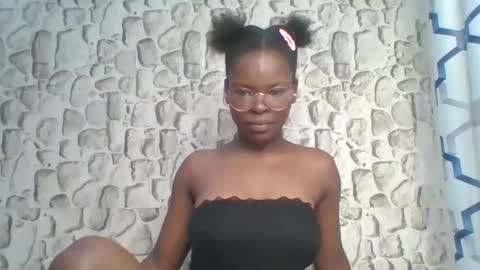 sweet cammy online show from May 18, 2026, 5:46 am