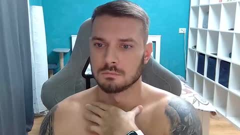 hot_cap_77 online show from November 6, 2025, 1:23 pm