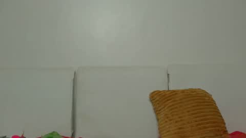 hot_chiqqq online show from May 19, 2026, 2:45 pm