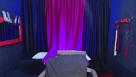 Snapshot of hot_chocolate_4u chatting on December 6, 2024, 3:55 pm hot chocolate 4u online show from December 6, 2024, 3:55 pm