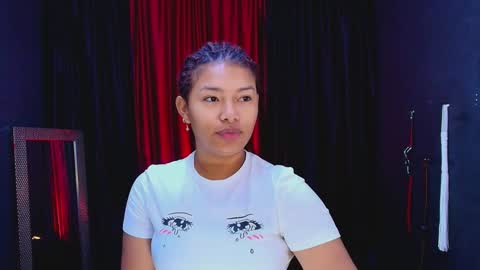 Snapshot of hot_chocolate_4u chatting on February 3, 2025, 12:14 pm hot chocolate 4u online show from February 3, 2025, 12:14 pm