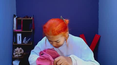 Snapshot of hot_chocolate_4u chatting on February 11, 2025, 12:48 pm hot chocolate 4u online show from February 11, 2025, 12:48 pm