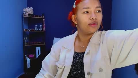 Snapshot of hot_chocolate_4u chatting on February 18, 2025, 11:44 am hot chocolate 4u online show from February 18, 2025, 11:44 am