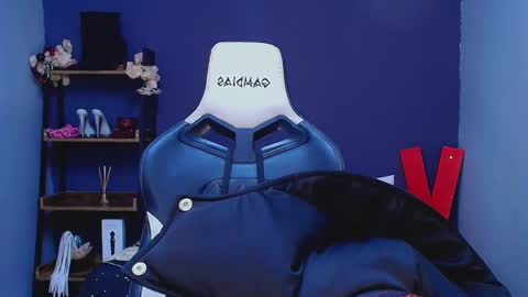 Snapshot of hot_chocolate_4u chatting on March 11, 2025, 11:33 am hot chocolate 4u online show from March 11, 2025, 11:33 am