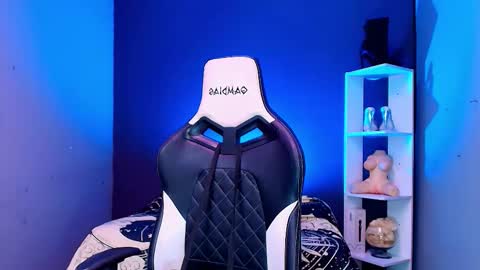 Snapshot of hot_chocolate_4u chatting on September 13, 2025, 12:05 pm hot chocolate 4u online show from September 13, 2025, 12:05 pm