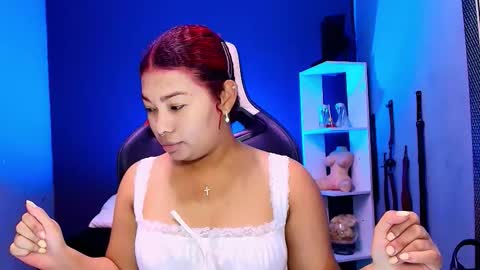 Snapshot of hot_chocolate_4u chatting on September 20, 2025, 12:39 pm hot chocolate 4u online show from September 20, 2025, 12:39 pm