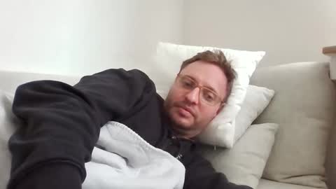 hot_chris1989 online show from February 13, 2026, 10:55 am