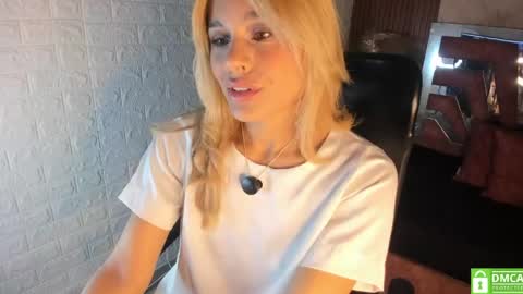 Snapshot of hot_cupid01 chatting on April 27, 2026, 11:19 am Valery online show from April 27, 2026, 11:19 am