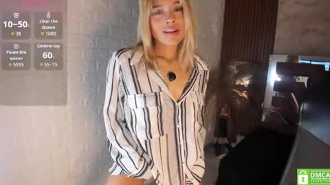 Snapshot of hot_cupid01 chatting on April 28, 2026, 11:04 am Valery online show from April 28, 2026, 11:04 am