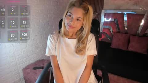 Snapshot of hot_cupid01 chatting on May 28, 2026, 10:56 am Valery online show from May 28, 2026, 10:56 am