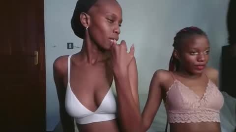 hot_dayne online show from April 4, 2026, 2:14 pm