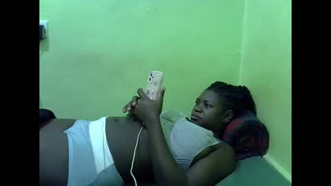 hot_girlly online show from January 8, 2026, 4:04 am