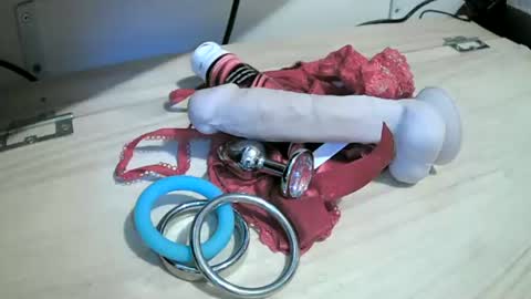 hot_group_wank online show from July 1, 2026, 10:06 am