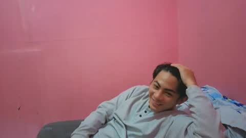 hot guy online show from February 11, 2026, 7:02 am