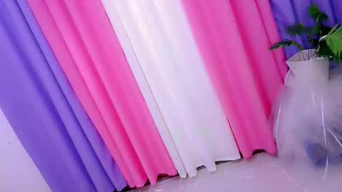 Hazel online show from September 22, 2025, 11:40 pm