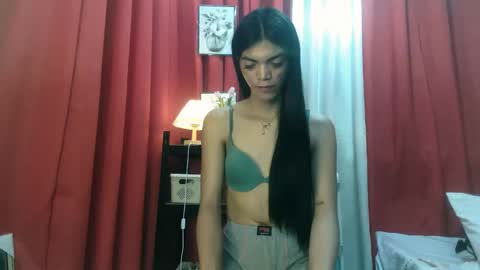 hot_keysha online show from May 13, 2026, 3:15 am