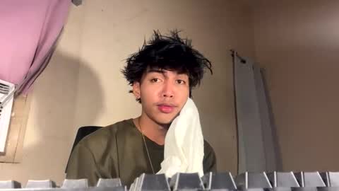 Snapshot of hot_kianxx chatting on May 14, 2026, 11:39 am hot_kianxx online show from May 14, 2026, 11:39 am