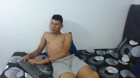 hot_kratoxxx online show from September 15, 2025, 7:36 pm