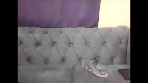 Snapshot of hot_latifah chatting on April 25, 2026, 2:25 am hot_latifah online show from April 25, 2026, 2:25 am