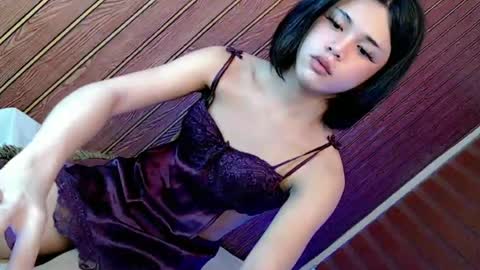 Snapshot of hot_laura69 chatting on June 18, 2026, 1:04 pm just call me laura online show from June 18, 2026, 1:04 pm