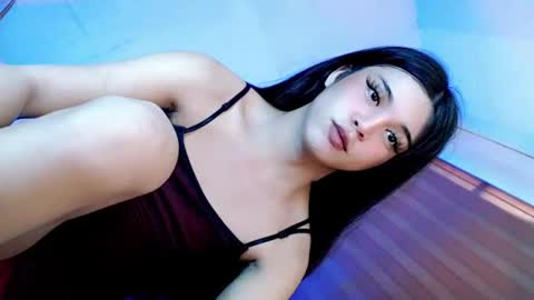 Snapshot of hot_laura69 chatting on July 3, 2026, 8:32 am just call me laura online show from July 3, 2026, 8:32 am