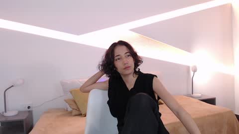 Alana online show from December 10, 2024, 9:33 pm